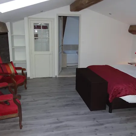 לינה וארוחת בוקר L'orangerie 4*